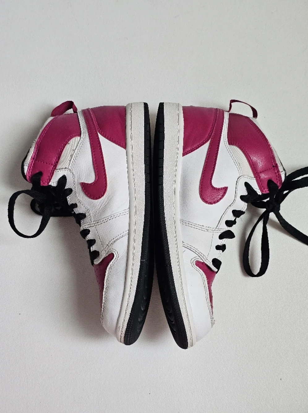 Air Jordan 1 Retro High GS White Sport Fuchsia Pink Black Youth 3Y - Picture 9 of 11